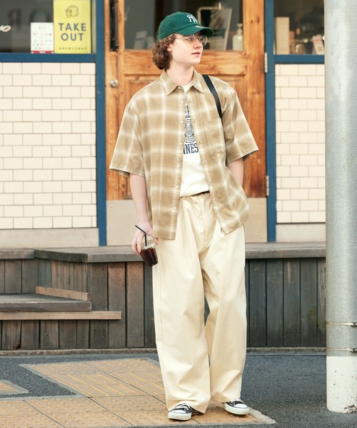EMMA CLOTHES(エマクローズ)の「オーバーサイズ スモーキーオンブレチェック レギュラーカラーS/Sシャツ EMMA CLOTHES(シャツ/ブラウス・メンズ・ホワイト系/グレー系/ベージュ系/ブルー系・M/L)」の10枚目の写真