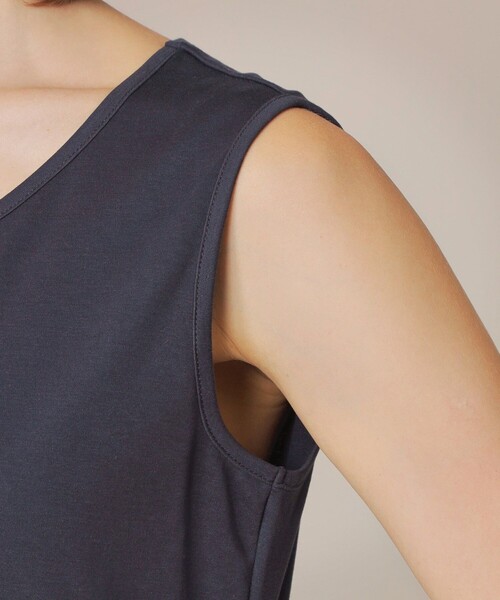 MACKINTOSH LONDON（マッキントッシュ ロンドン）の「【SUPER FINE LAB.】パウダーシュガーコットンノースリーブプルオーバー（Tシャツ/カットソー・レディース・オフホワイト/ネイビー・38）」の6枚目の写真