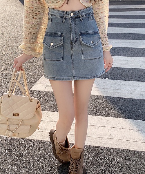 Jewelobe(ジュエローブ)の「カーゴデニムミニスカート(スカート・レディース・ブラック/ブラウン/ホワイト/ブルー・M/S)」の4枚目の写真