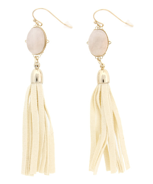 Kastane（カスタネ）の「【Kastane】フリンジピアス（ピアス（両耳用）・レディース・ブラウン/オフホワイト・FREE）」の2枚目の写真