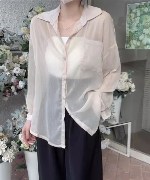 LAC-VERT（ラック・ヴェール）の「ニュアンスカラーシアーシャツ（シャツ/ブラウス・レディース・アイボリー/スモークピンク/ダークグリーン/グレー/ベージュ/パープル/モカ/ライトグレー・FREE）」の2枚目の写真