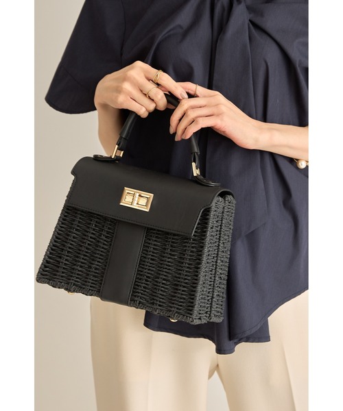 &. NOSTALGIA（アンドドットノスタルジア）の「ペーパー合皮バッグ（ハンドバッグ・レディース・キャメル/ブラック・FREE）」の2枚目の写真