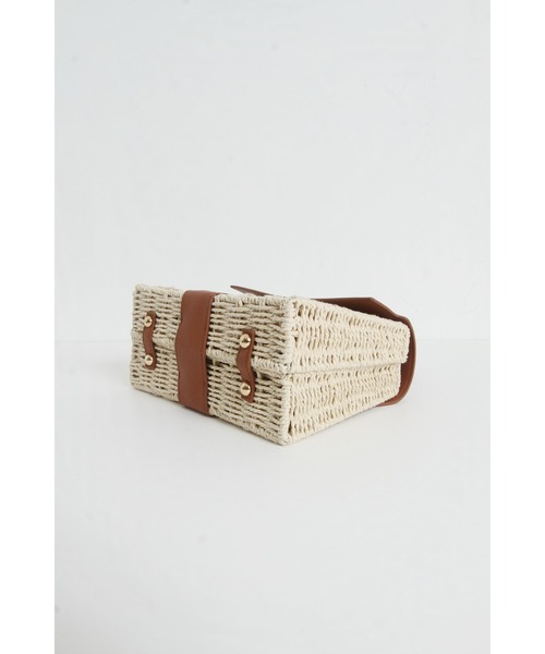 &. NOSTALGIA（アンドドットノスタルジア）の「ペーパー合皮バッグ（ハンドバッグ・レディース・キャメル/ブラック・FREE）」の4枚目の写真