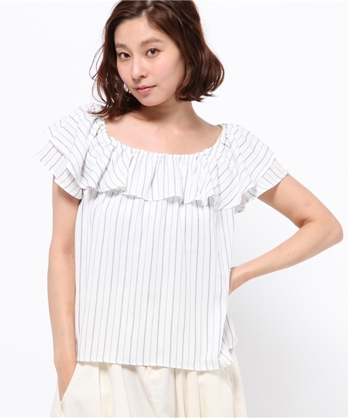 one after another NICE CLAUP(ワンアフターアナザーナイスクラップ)の「【ナイスクラップ】ストライプひらりブラウス(シャツ/ブラウス・レディース・サックスブルー/ネイビー/オフホワイト・FREE)」の4枚目の写真