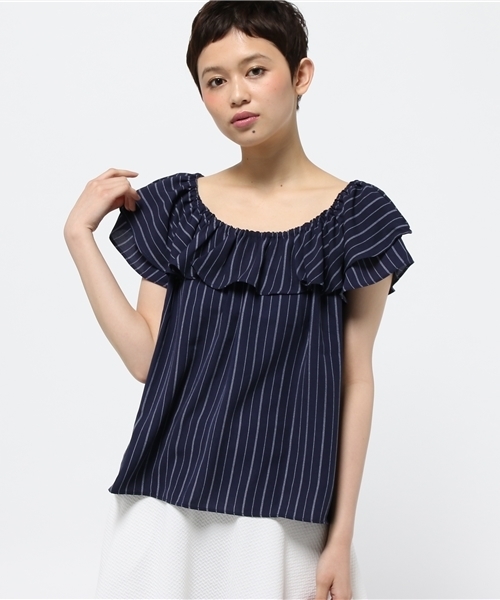 one after another NICE CLAUP(ワンアフターアナザーナイスクラップ)の「【ナイスクラップ】ストライプひらりブラウス(シャツ/ブラウス・レディース・サックスブルー/ネイビー/オフホワイト・FREE)」の3枚目の写真