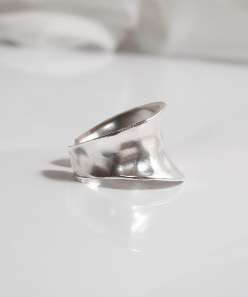 Ops.（オプス）の「イヤーカフ シルバー 金属アレルギー対応 シルバー925【GOLDA ゴルダ】（イヤーカフ・レディース・シルバー・ONE SIZE）」の9枚目の写真