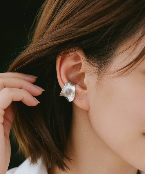 Ops.（オプス）の「イヤーカフ シルバー 金属アレルギー対応 シルバー925【GOLDA ゴルダ】（イヤーカフ・レディース・シルバー・ONE SIZE）」の11枚目の写真