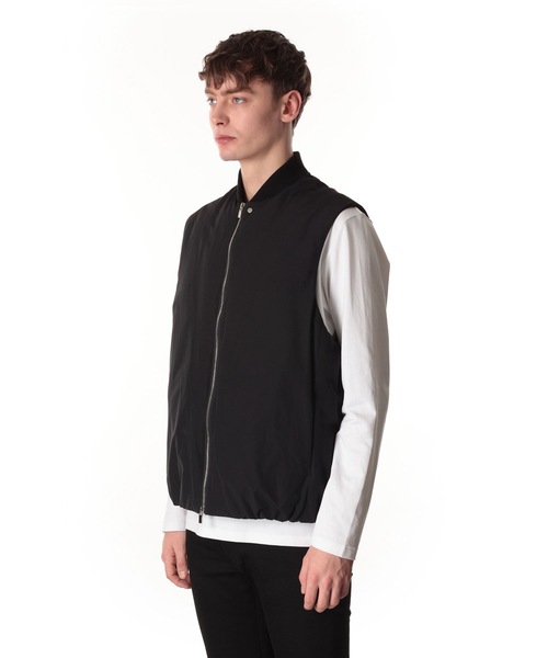 ATTACHMENT(アタッチメント)の「コットン・ナイロン タフタ ダウンベスト / CO/NY TAFFETA DOWN VEST(ダウンベスト・メンズ・ブラック/グレー系その他・1/2)」の4枚目の写真