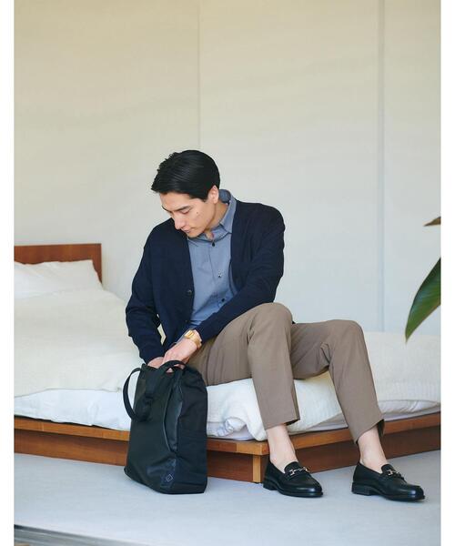 green label relaxing（グリーンレーベルリラクシング）の「リネンポリエステル プレーティング Vネックカーディガン-ウォッシャブル-（Tシャツ/カットソー・メンズ・ネイビー/グレー・XL/S/M/L）」の4枚目の写真