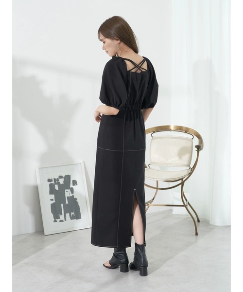 earth music&ecology(アースミュージックアンドエコロジー)の「配色ステッチパフスリーブワンピース(ワンピース・レディース・ブラック/サックスブルー/モカ・S/M)」の7枚目の写真