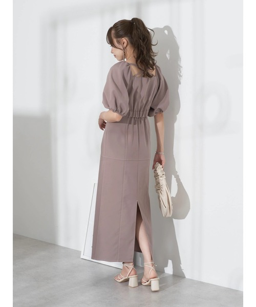 earth music&ecology(アースミュージックアンドエコロジー)の「配色ステッチパフスリーブワンピース(ワンピース・レディース・ブラック/サックスブルー/モカ・S/M)」の15枚目の写真