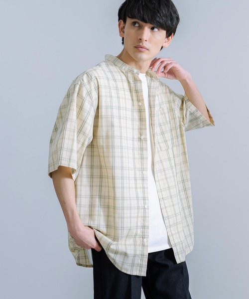 Rocky Monroe(ロッキーモンロー)の「オーバーサイズ ブロードチェック ノーカラー半袖シャツ(シャツ/ブラウス・メンズ・ベージュ系/オレンジ系/グレー系/パープル系・M/L)」の2枚目の写真
