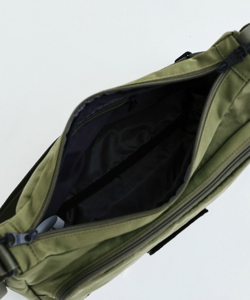 Alpha Industries（アルファインダストリーズ）の「ラウンドショルダーバッグ（ショルダーバッグ・メンズ・オリーブ/ブラック・FREE）」の13枚目の写真