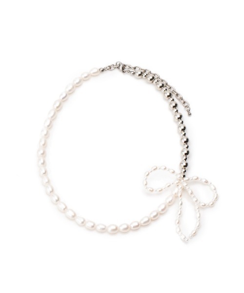 Casselini（キャセリーニ）の「Casselini(キャセリーニ)淡水パールリボンネックレス（ネックレス・レディース・ゴールド/シルバー・FREE）」の5枚目の写真