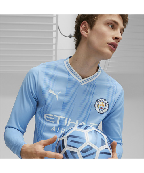 PUMA(プーマ)の「PUMA プーマ メンズ マンチェスター シティFC 2023-24 ホーム レプリカ ユニフォーム 長袖(Tシャツ/カットソー・メンズ・ブルー・LARGE/MEDIUM/X-SMALL/SMALL/X-LARGE)」の14枚目の写真