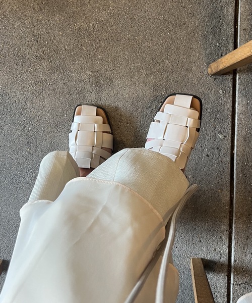 Amiur（エミレ）の「cross pile sandal（サンダル・レディース・アイボリー/イエロー/ブラック・S/M/L）」の5枚目の写真