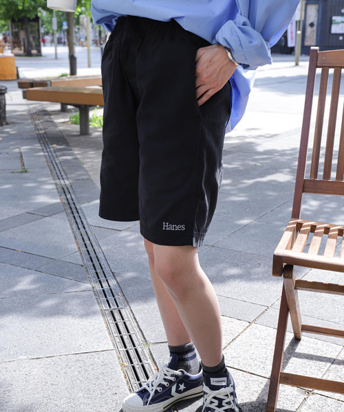 HANES(ヘインズ)の「【Hanes】リラックス ワイド ロゴ 刺繍 ハーフパンツ 【ユニセックス】(チノパンツ・メンズ・ネイビー/ベージュ/ブラック/カーキ・MEDIUM/LARGE/X-LARGE)」の5枚目の写真