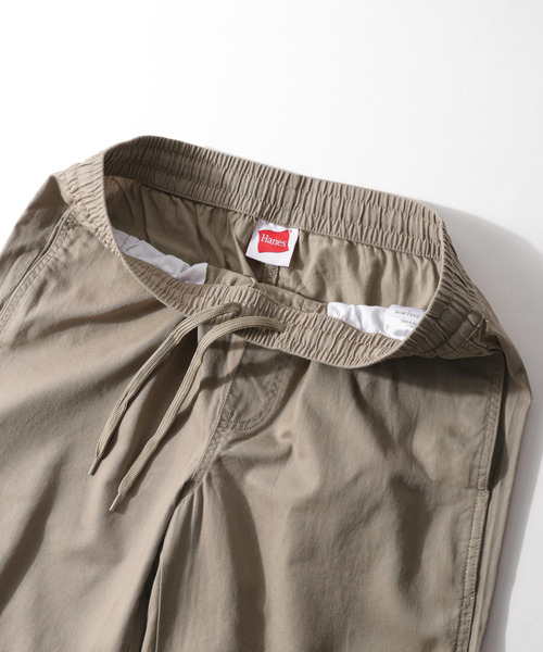 HANES(ヘインズ)の「【Hanes】リラックス ワイド ロゴ 刺繍 ハーフパンツ 【ユニセックス】(チノパンツ・メンズ・ネイビー/ベージュ/ブラック/カーキ・MEDIUM/LARGE/X-LARGE)」の14枚目の写真