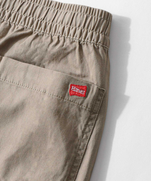 HANES(ヘインズ)の「【Hanes】リラックス ワイド ロゴ 刺繍 ハーフパンツ 【ユニセックス】(チノパンツ・メンズ・ネイビー/ベージュ/ブラック/カーキ・MEDIUM/LARGE/X-LARGE)」の20枚目の写真