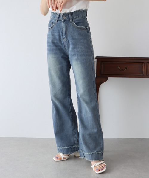 BLUEEAST(ブルーイースト)の「フリンジデニムパンツ(デニムパンツ・レディース・ブルー・SMALL/MEDIUM/LARGE)」の3枚目の写真