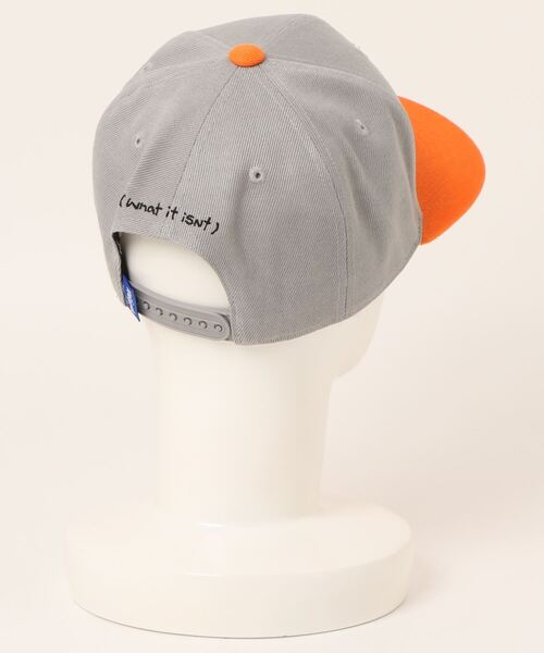Mark Gonzales（マーク・ゴンザレス）の「【（What it isNt）ART BY MARKGONZALES / (ワットイットイズント) アートバイ マークゴンザレス 】 刺繍 フラット キャップ / BB CAP（キャップ・メンズ・ベージュ系1/ベージュ系2/グレー系1/ブラック系1/ブラック系2/オレンジ系2/その他2/その他1・FREE）」の9枚目の写真