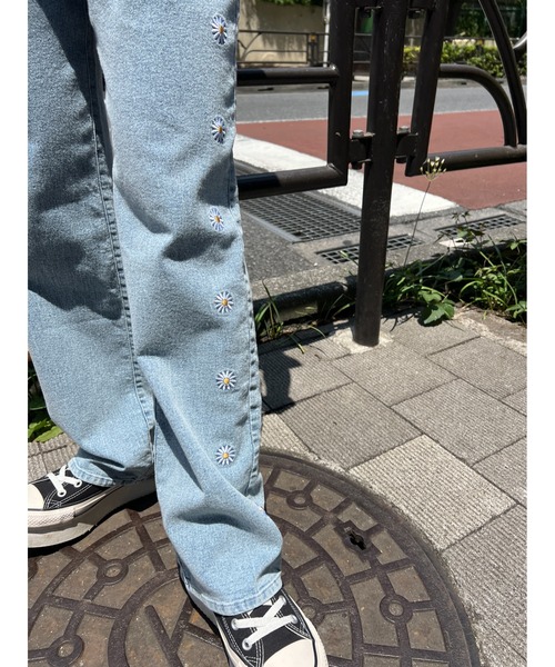 WC(ダブル シー)の「モチーフラインデニムパンツ(デニムパンツ・レディース・その他1/その他2・FREE)」の12枚目の写真