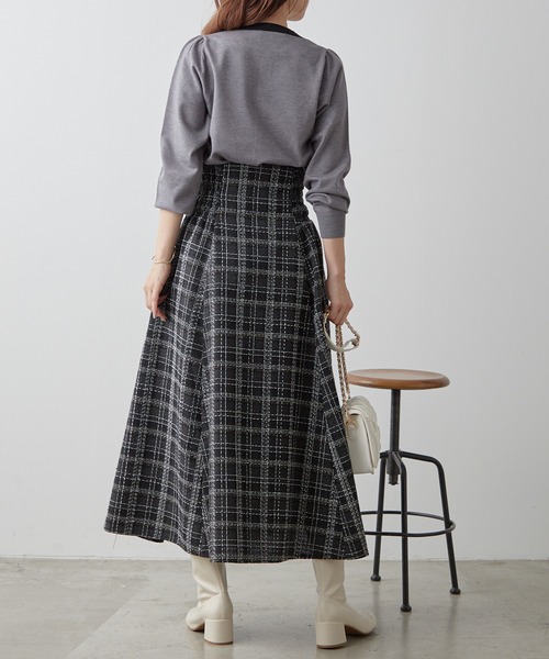 one after another NICE CLAUP(ワンアフターアナザーナイスクラップ)の「前後2WAY/ジップアップツィードロングスカート(スカート・レディース・ホワイト×ブラック/サックスブルー/ブラック×ホワイト・FREE)」の15枚目の写真