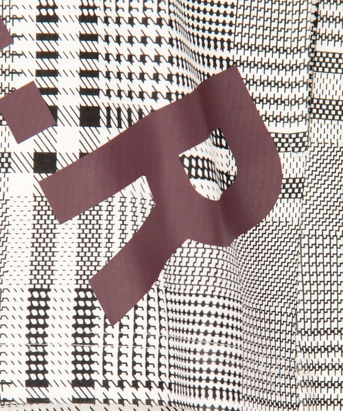 HIDEAWAYS NICOLE（ハイダウェイニコル）の「【WEB限定商品】ダンボールロゴプルオーバーパーカー（パーカー・メンズ・レッド/チェック/モカ/オフホワイト/ブラック・MEDIUM/LARGE/X-LARGE）」の16枚目の写真