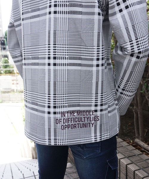 HIDEAWAYS NICOLE（ハイダウェイニコル）の「【WEB限定商品】ダンボールロゴプルオーバーパーカー（パーカー・メンズ・レッド/チェック/モカ/オフホワイト/ブラック・MEDIUM/LARGE/X-LARGE）」の21枚目の写真