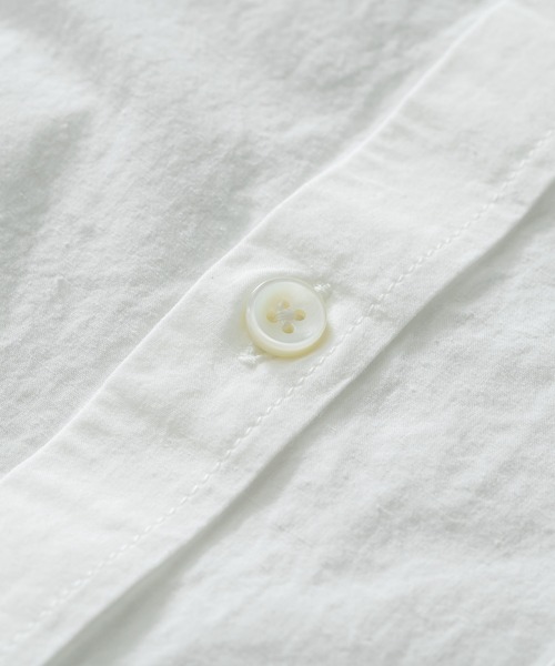 quadro（クオドロ）の「綿麻ダンプ近江晒スタンドシャツ（シャツ