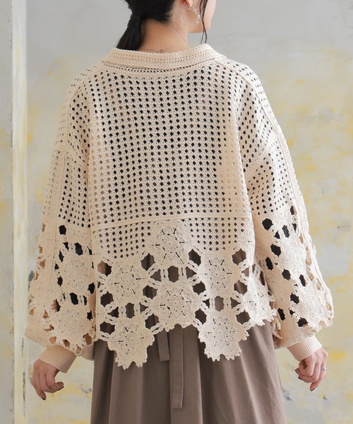 somari imagination（ソマリ イマジネーション）の「『透かし編みデザインニットカーディガン』（カーディガン/ボレロ・レディース・ホワイト/ネイビー・FREE）」の5枚目の写真