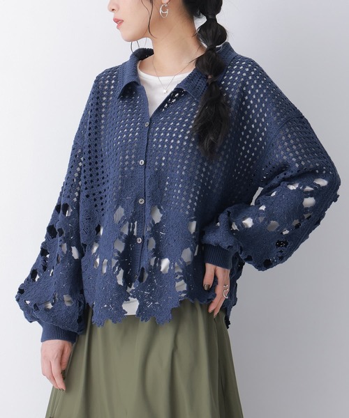 somari imagination（ソマリ イマジネーション）の「『透かし編みデザインニットカーディガン』（カーディガン/ボレロ・レディース・ホワイト/ネイビー・FREE）」の6枚目の写真