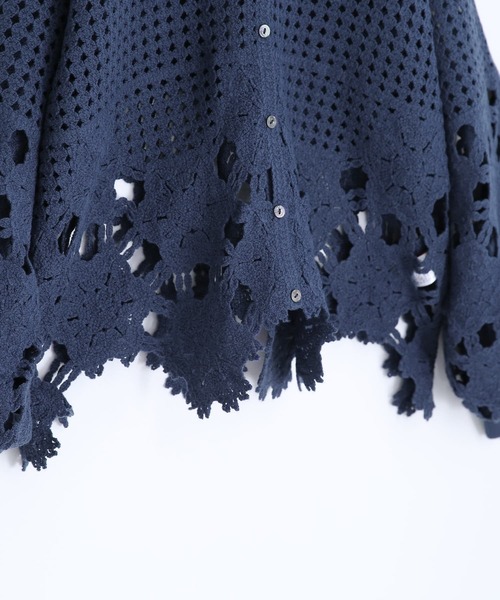 somari imagination（ソマリ イマジネーション）の「『透かし編みデザインニットカーディガン』（カーディガン/ボレロ・レディース・ホワイト/ネイビー・FREE）」の17枚目の写真