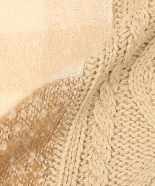 SHIPS（シップス）の「* ニット コンビ チェック ストール 23AW ◇（ストール/ショール・レディース・ベージュ/ダークグレー/ライトグレー/グリーン・ONE SIZE）」の8枚目の写真