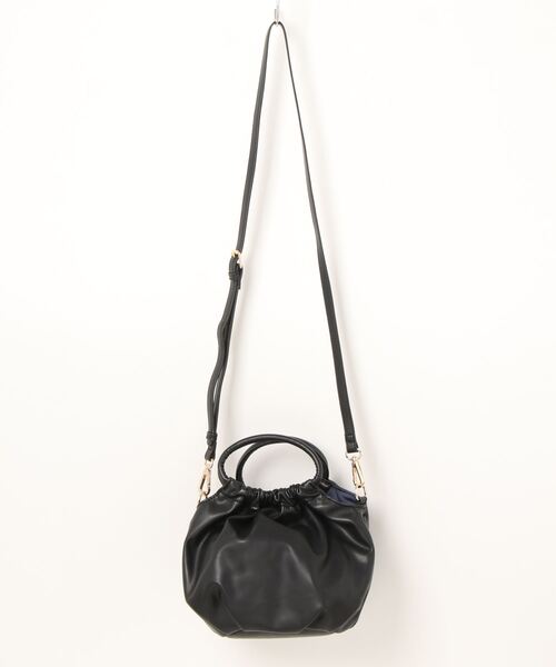 ROOTOTE(ルートート)の「ルートート/柔らかなフォルムにクシュっとアクセントの効いたトート LT.ベビールー.クランプリー-A(ショルダーバッグ・レディース・マジェンタ/サンドベージュ/イエロー/ブラック・FREE)」の6枚目の写真
