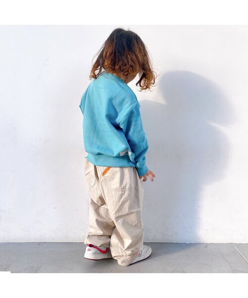 BREEZE(ブリーズ)の「【WEB限定】モチーフトレーナー(スウェット・キッズ・ブラック/キャメル/ダークブルー/グレー/ラベンダー/オレンジ/オフホワイト/ピンク/ライム/サックスブルー/イエロー・90/100/110/120/130/140/150)」の18枚目の写真