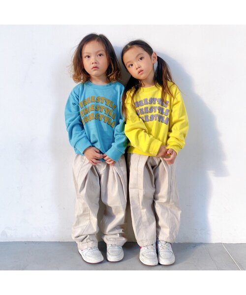 BREEZE(ブリーズ)の「【WEB限定】モチーフトレーナー(スウェット・キッズ・ブラック/キャメル/ダークブルー/グレー/ラベンダー/オレンジ/オフホワイト/ピンク/ライム/サックスブルー/イエロー・90/100/110/120/130/140/150)」の21枚目の写真