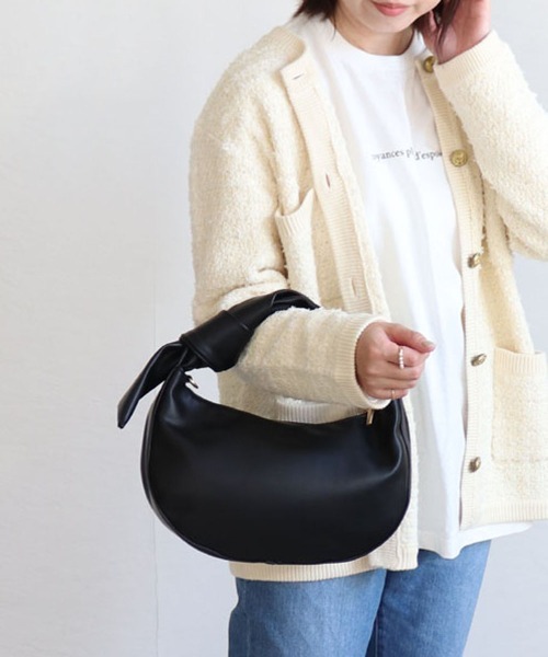 MIAN （ミアン）の「ツイストハンドル2wayショルダーバッグ（ショルダーバッグ・レディース・アイボリー/ブラウン/サックスブルー/ブラック・FREE）」の5枚目の写真