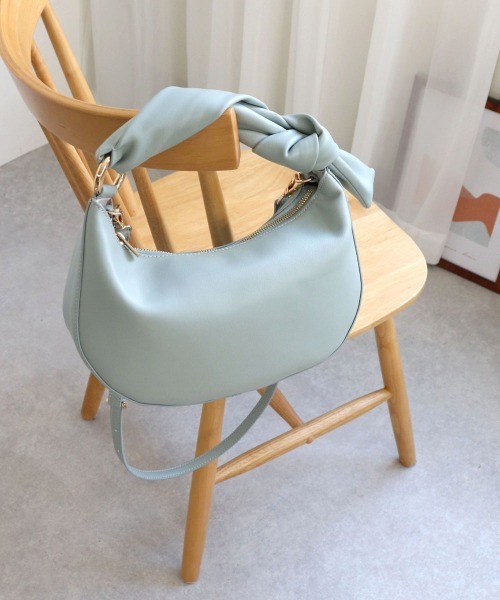 MIAN （ミアン）の「ツイストハンドル2wayショルダーバッグ（ショルダーバッグ・レディース・アイボリー/ブラウン/サックスブルー/ブラック・FREE）」の21枚目の写真