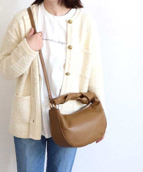 MIAN （ミアン）の「ツイストハンドル2wayショルダーバッグ（ショルダーバッグ・レディース・アイボリー/ブラウン/サックスブルー/ブラック・FREE）」の14枚目の写真