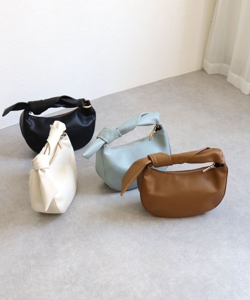 MIAN （ミアン）の「ツイストハンドル2wayショルダーバッグ（ショルダーバッグ・レディース・アイボリー/ブラウン/サックスブルー/ブラック・FREE）」の22枚目の写真