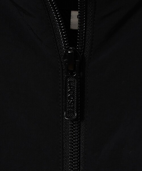 LACOSTE(ラコステ)の「LACOSTE for BEAMS / 別注 トラック ジャケット(ナイロンジャケット・メンズ・ベージュ/ブラック・50/54/52)」の15枚目の写真