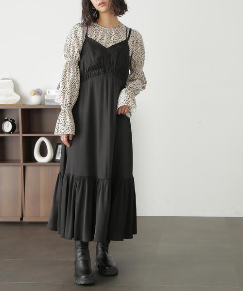 FREE'S MART（フリーズマート）の「◆ヴィンテージサテンバックリボンキャミワンピース（ワンピース・レディース・ブラック/ブルー/ベージュ・MEDIUM/SMALL）」の9枚目の写真