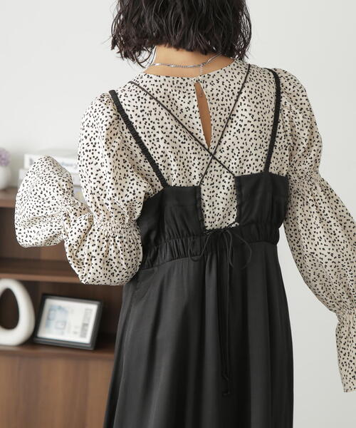 FREE'S MART（フリーズマート）の「◆ヴィンテージサテンバックリボンキャミワンピース（ワンピース・レディース・ブラック/ブルー/ベージュ・MEDIUM/SMALL）」の10枚目の写真