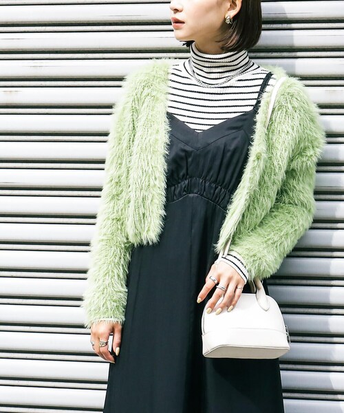 FREE'S MART（フリーズマート）の「◆ヴィンテージサテンバックリボンキャミワンピース（ワンピース・レディース・ブラック/ブルー/ベージュ・MEDIUM/SMALL）」の12枚目の写真