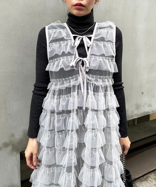 LIENCOEUR(リアンクール)の「チュールレイヤーロングビスチェ(タンクトップ・レディース・グレー/ブラック・FREE)」の3枚目の写真