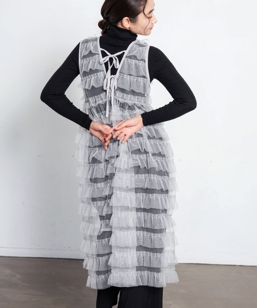 LIENCOEUR(リアンクール)の「チュールレイヤーロングビスチェ(タンクトップ・レディース・グレー/ブラック・FREE)」の13枚目の写真