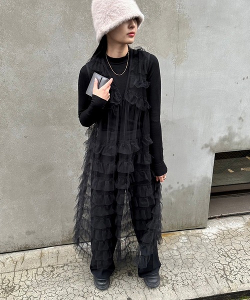 LIENCOEUR(リアンクール)の「チュールレイヤーロングビスチェ(タンクトップ・レディース・グレー/ブラック・FREE)」の16枚目の写真