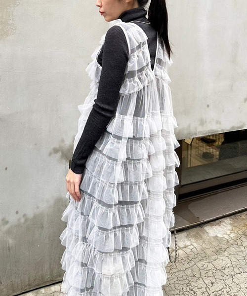 LIENCOEUR(リアンクール)の「チュールレイヤーロングビスチェ(タンクトップ・レディース・グレー/ブラック・FREE)」の6枚目の写真