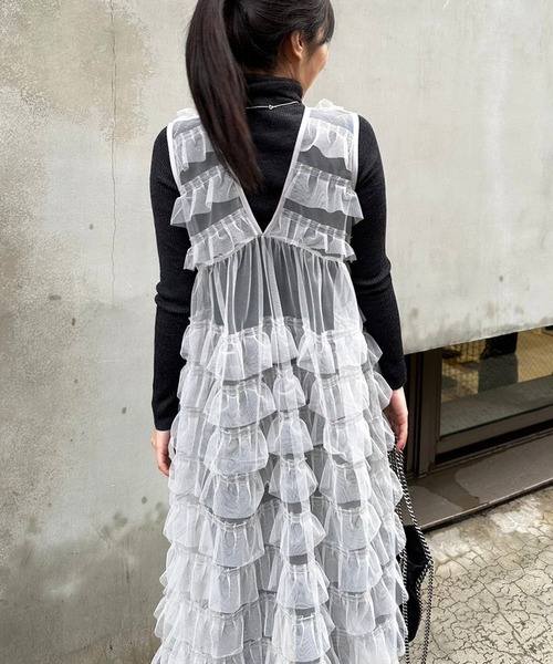 LIENCOEUR(リアンクール)の「チュールレイヤーロングビスチェ(タンクトップ・レディース・グレー/ブラック・FREE)」の10枚目の写真